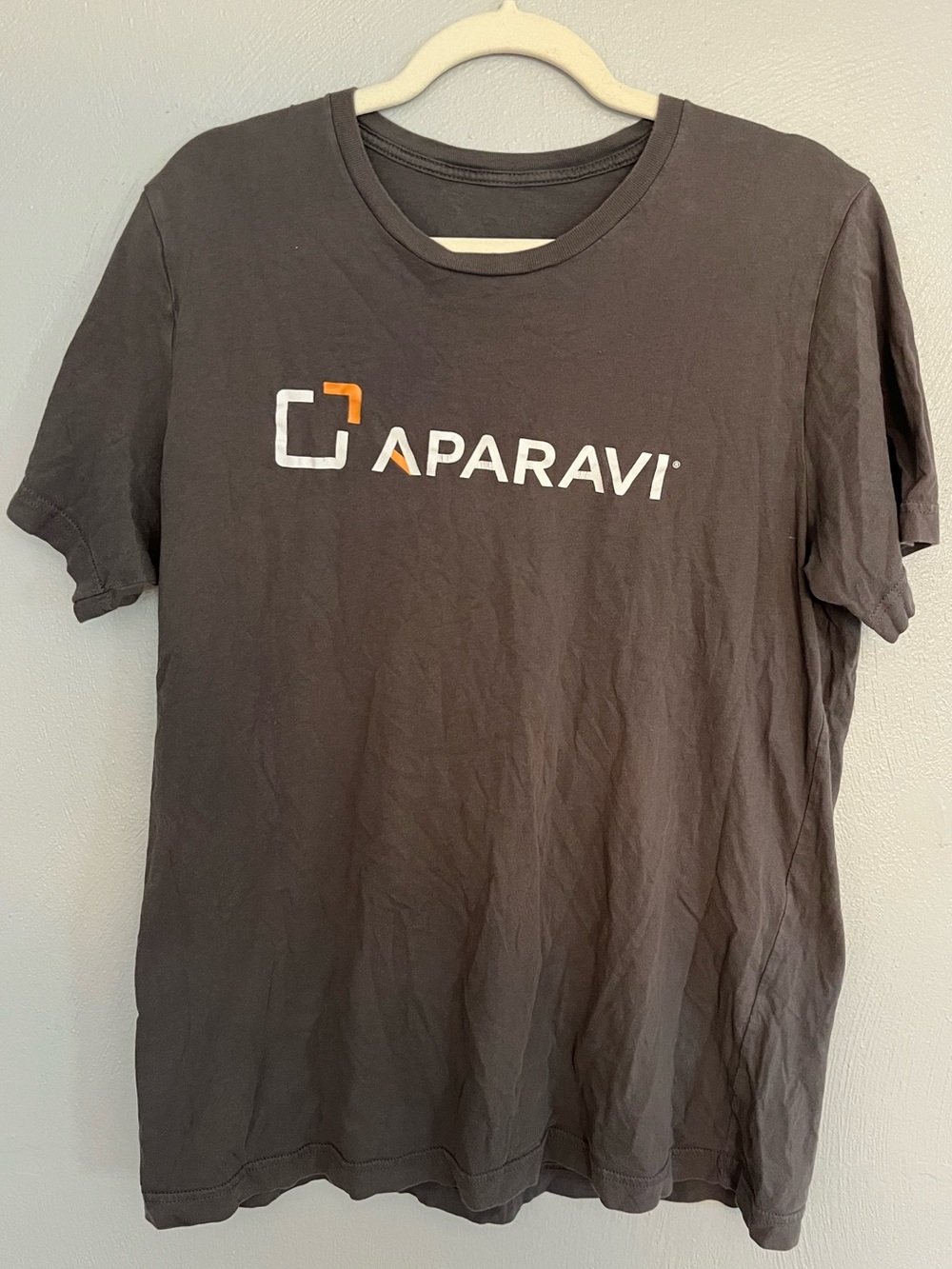 Aparavi Gray Logo Graphic T-Shirt Unisex Crew Neck Short Sleeve Size M